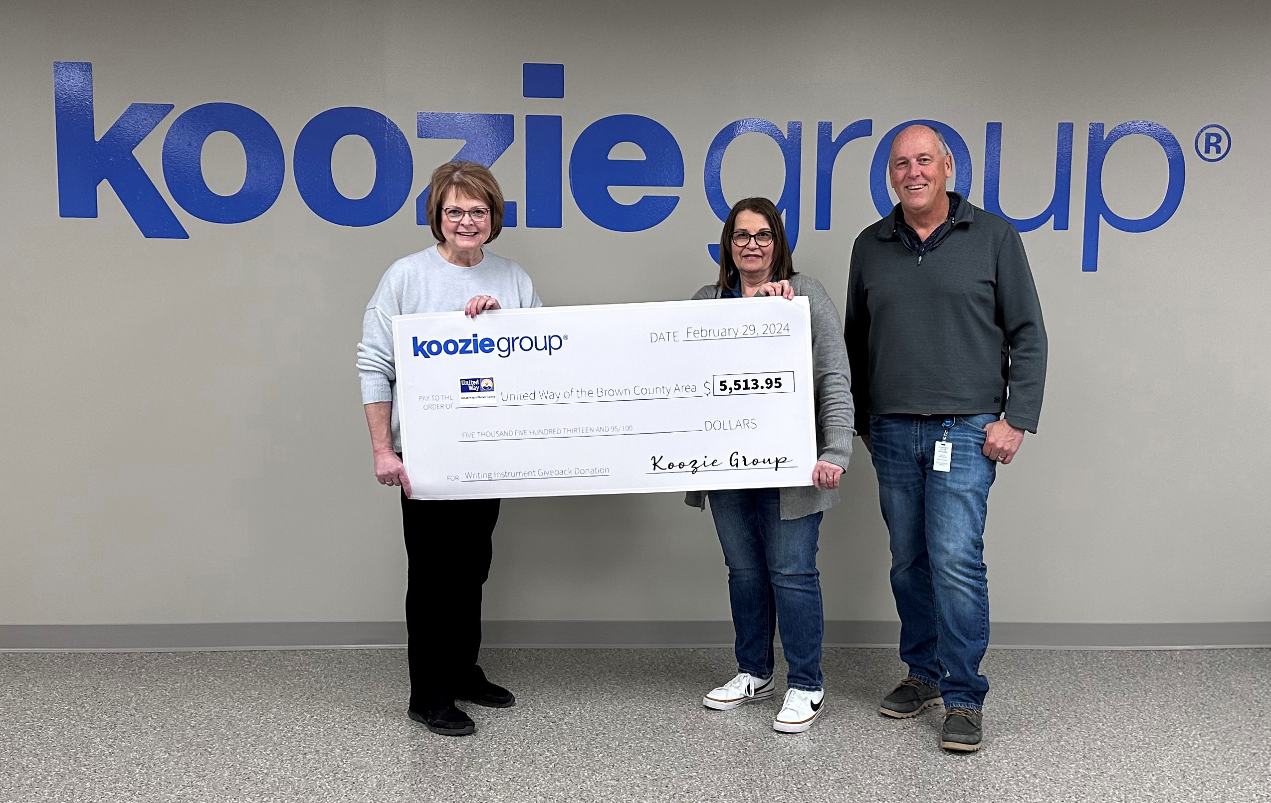 Brown County Area United Way receives $5,513 from Koozie Group | News, Sports, Jobs - Vimarsana News